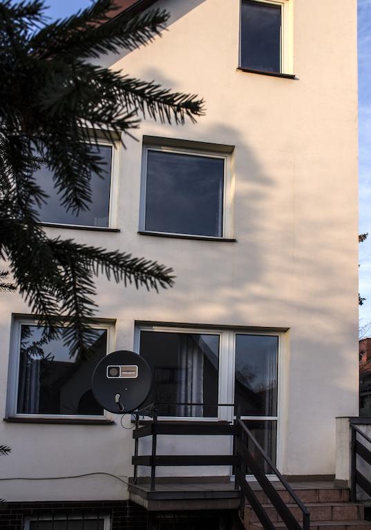 Marymont Vandrarhem Warszawa Exteriör bild